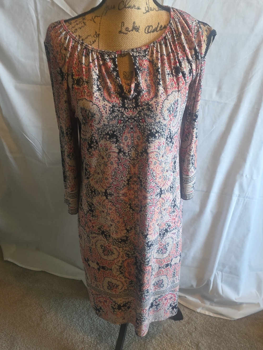 London Times Paisley Long Sleeve Shift Dress in Coral and Navy